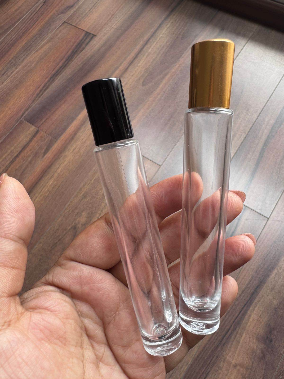 Premium 10ml Long Glass Roll On Bottle with Metal Roller (Black/Gold Cap)