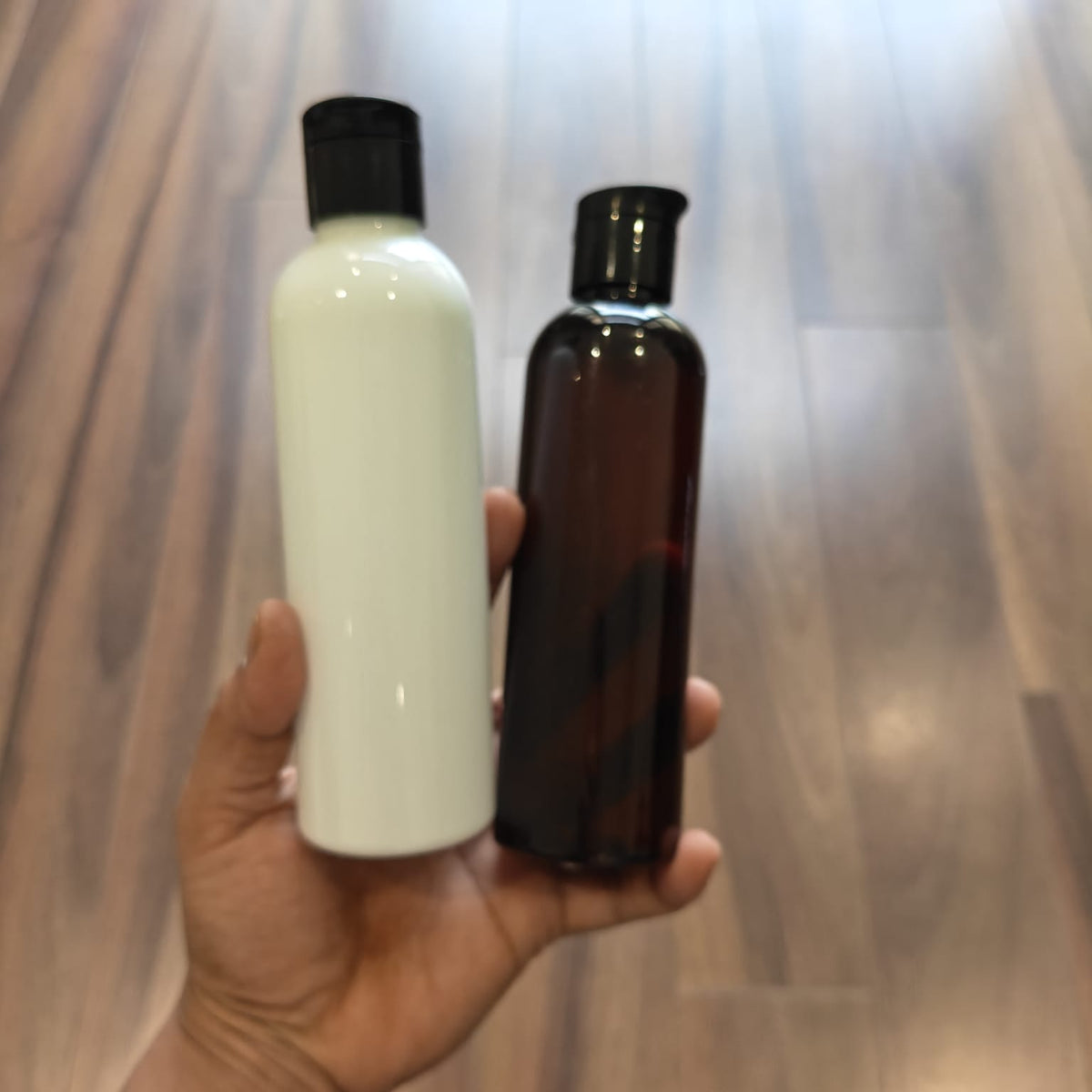 200ml long Boston Bottles with Beak Flip Top Cap