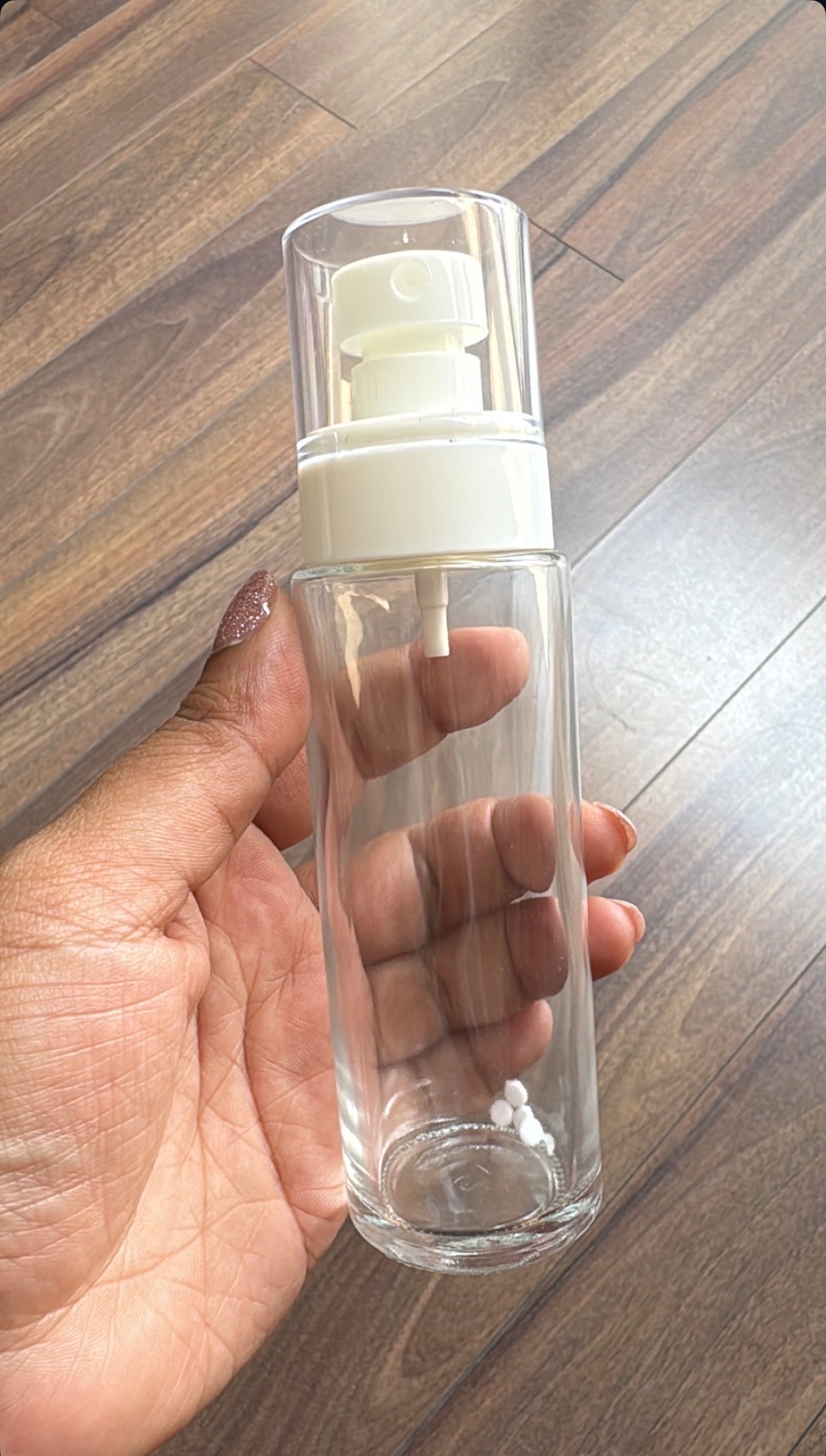 Flat Shoulder Glass Bottle with Spray Pump (30ml,50ml,100ml)