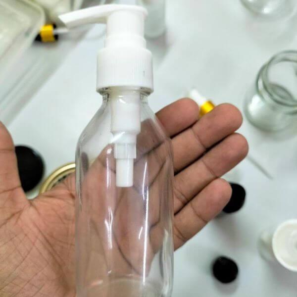 Cosmetic Glass Bottle with Lotion/ Dispenser Pump - Clear (200ml)