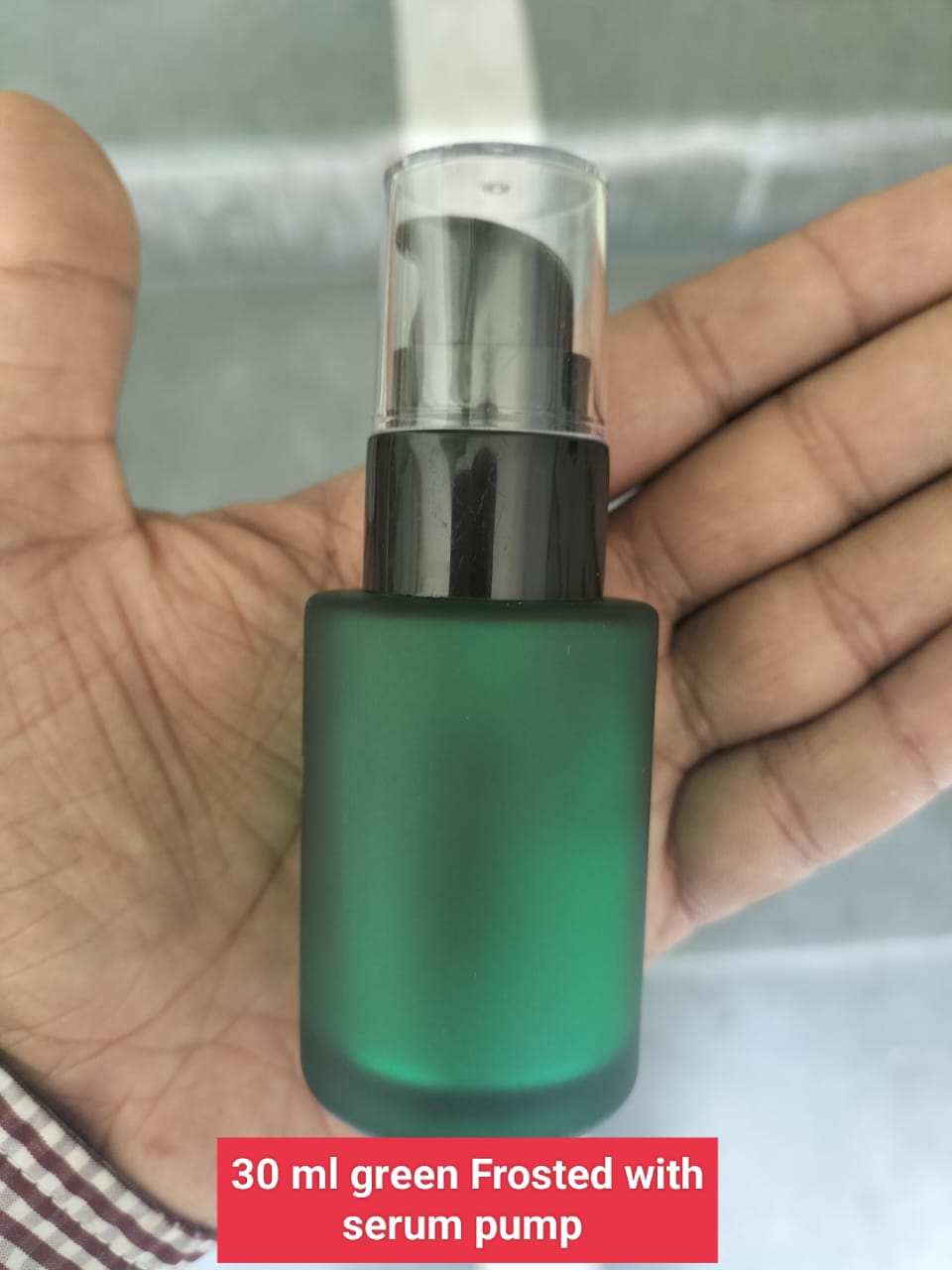 Frosted Flat Shoulder Bottle with Spout Serum Pump (Black/Green/Amber) -30ml