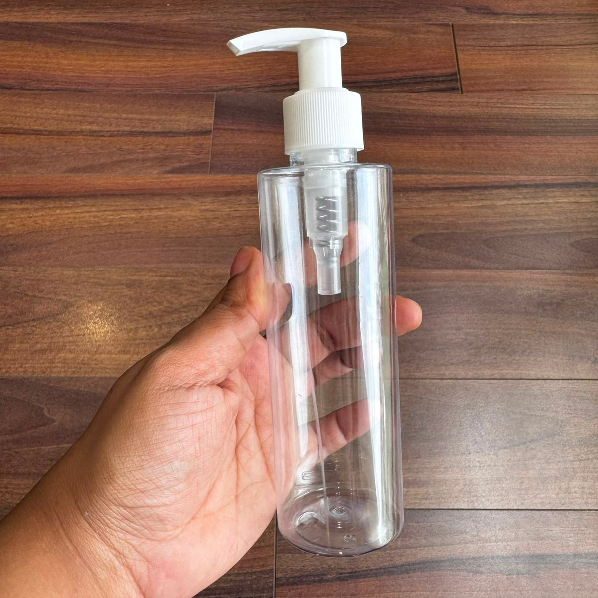 200ml Clear Sleek PET Bottle + Dispensor Pump