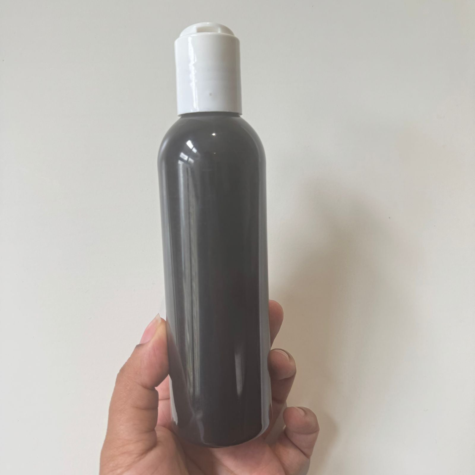 Cosmetic Boston Pet Bottle + Disc Cap - White, Black (200ml)