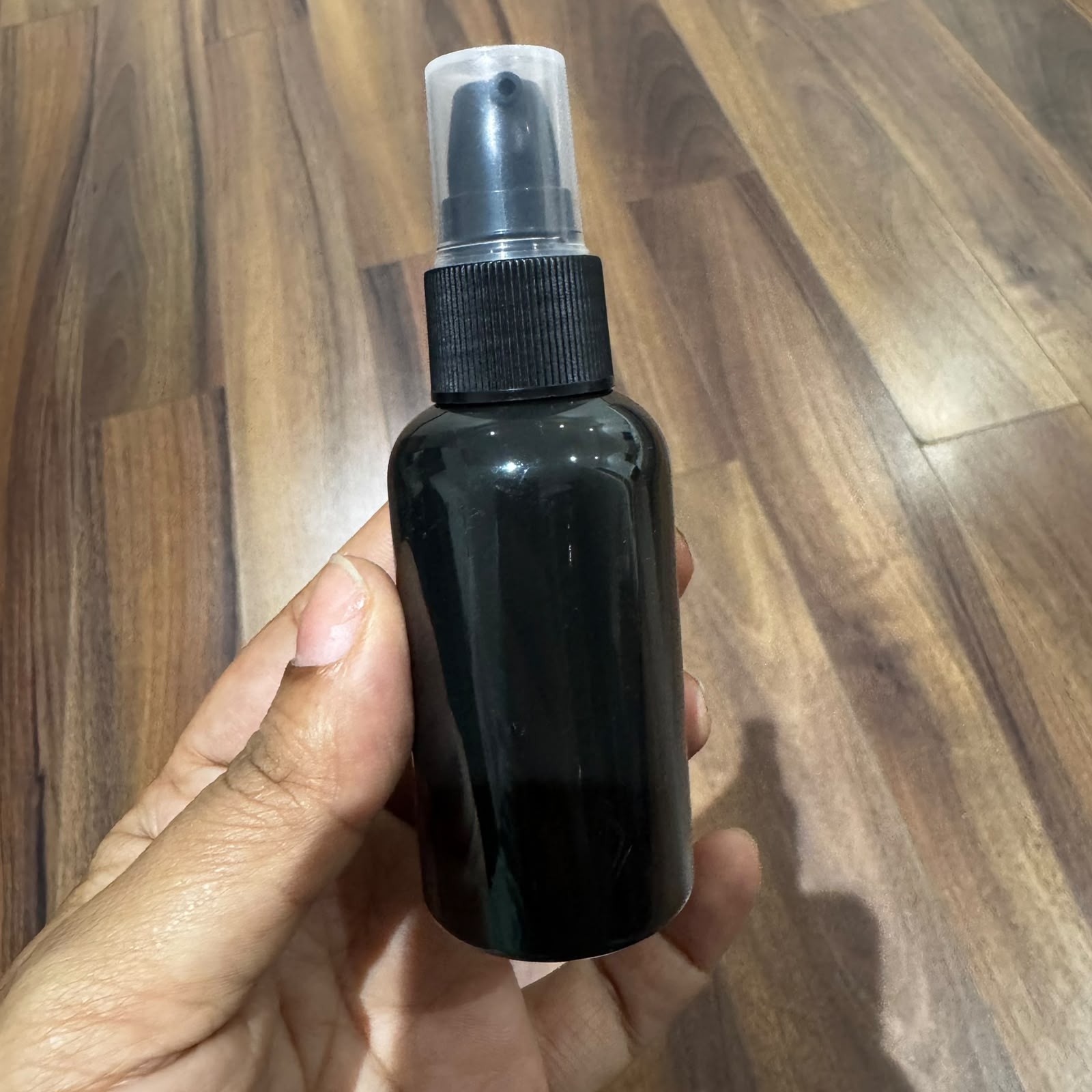 60ml Short Boston PET Bottle | Ribbed Serum Pump | Black