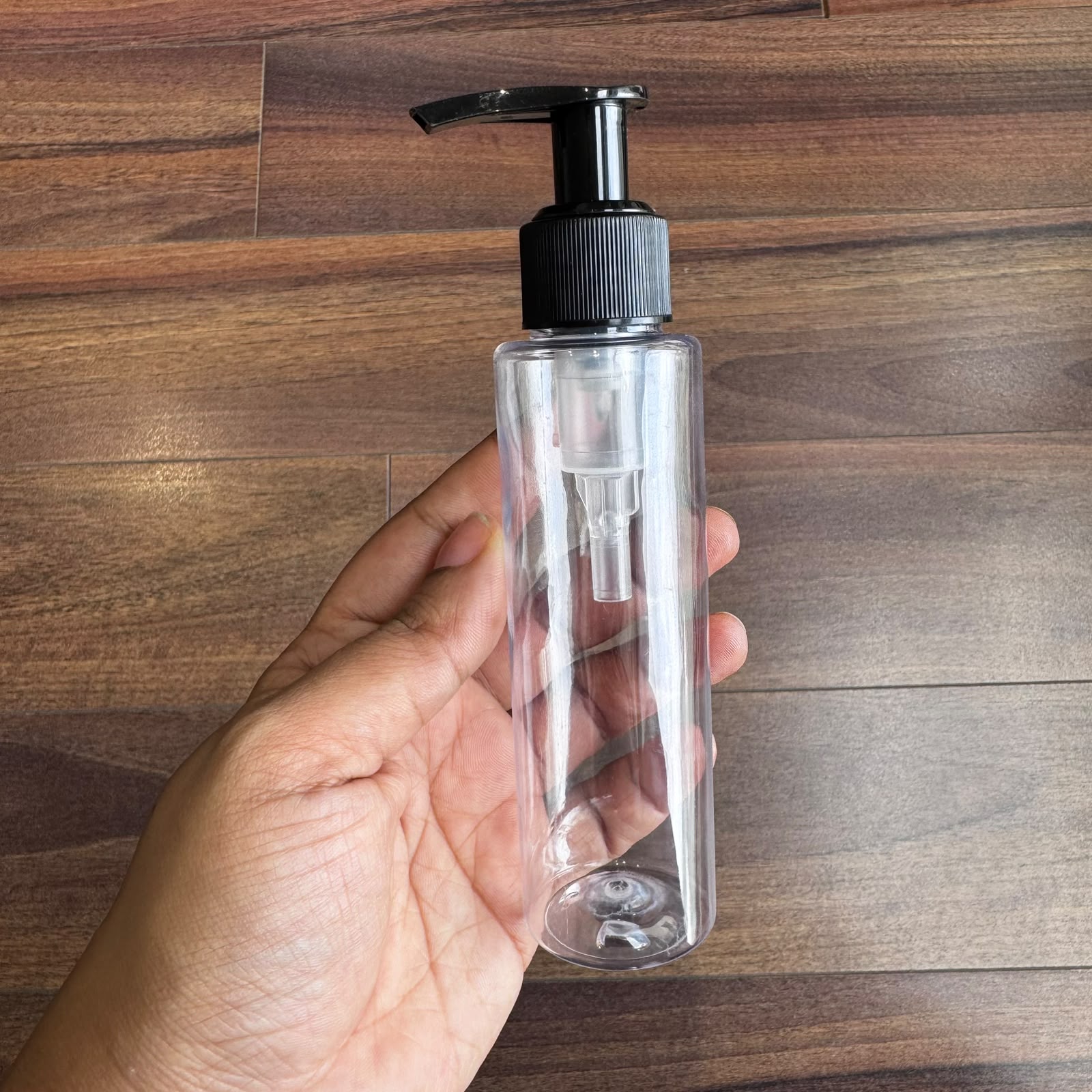 100ml Clear Sleek PET Bottle Dispensor Pump | Elegant Cosmetic Packaging |