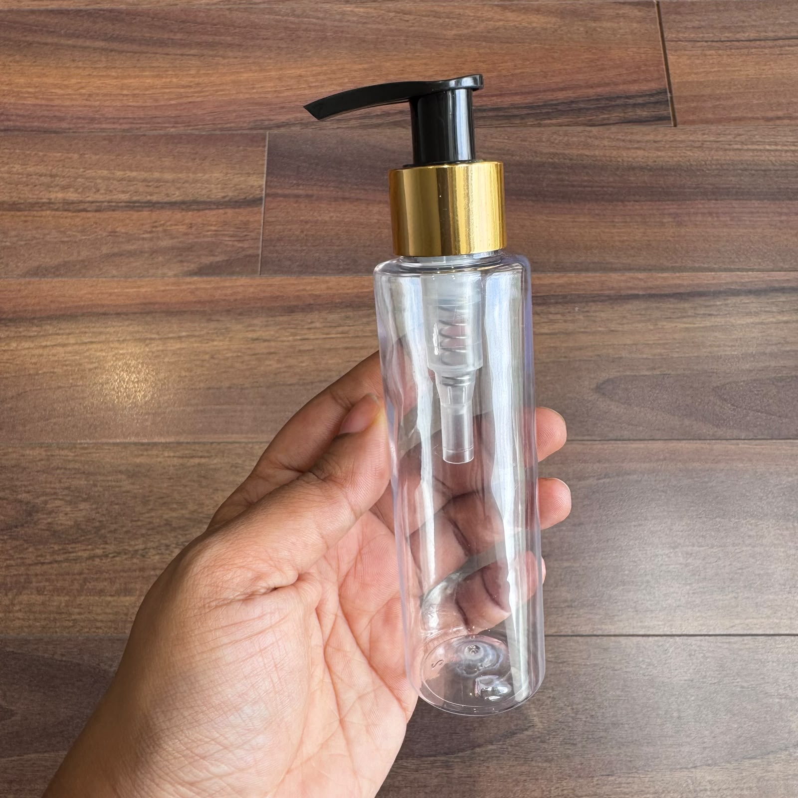 100ml Clear Sleek PET Bottle Dispensor Pump | Elegant Cosmetic Packaging |