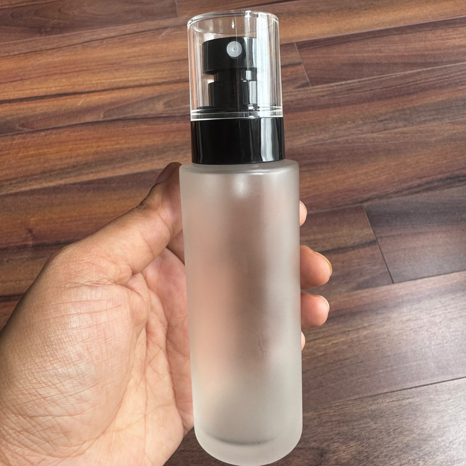 100ml Glass Serum Pump Bottle | Skincare Packaging | Black/White Pump